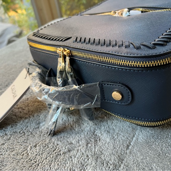 Kaya 15 inch laptop backpack in deep sea - Picture 6 of 8